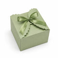 Scatola regalo 20 x 15 x 8 cm in cartoncino verde salvia con nastro in raso stile elegante